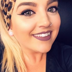 Meet your Posher, Taylor